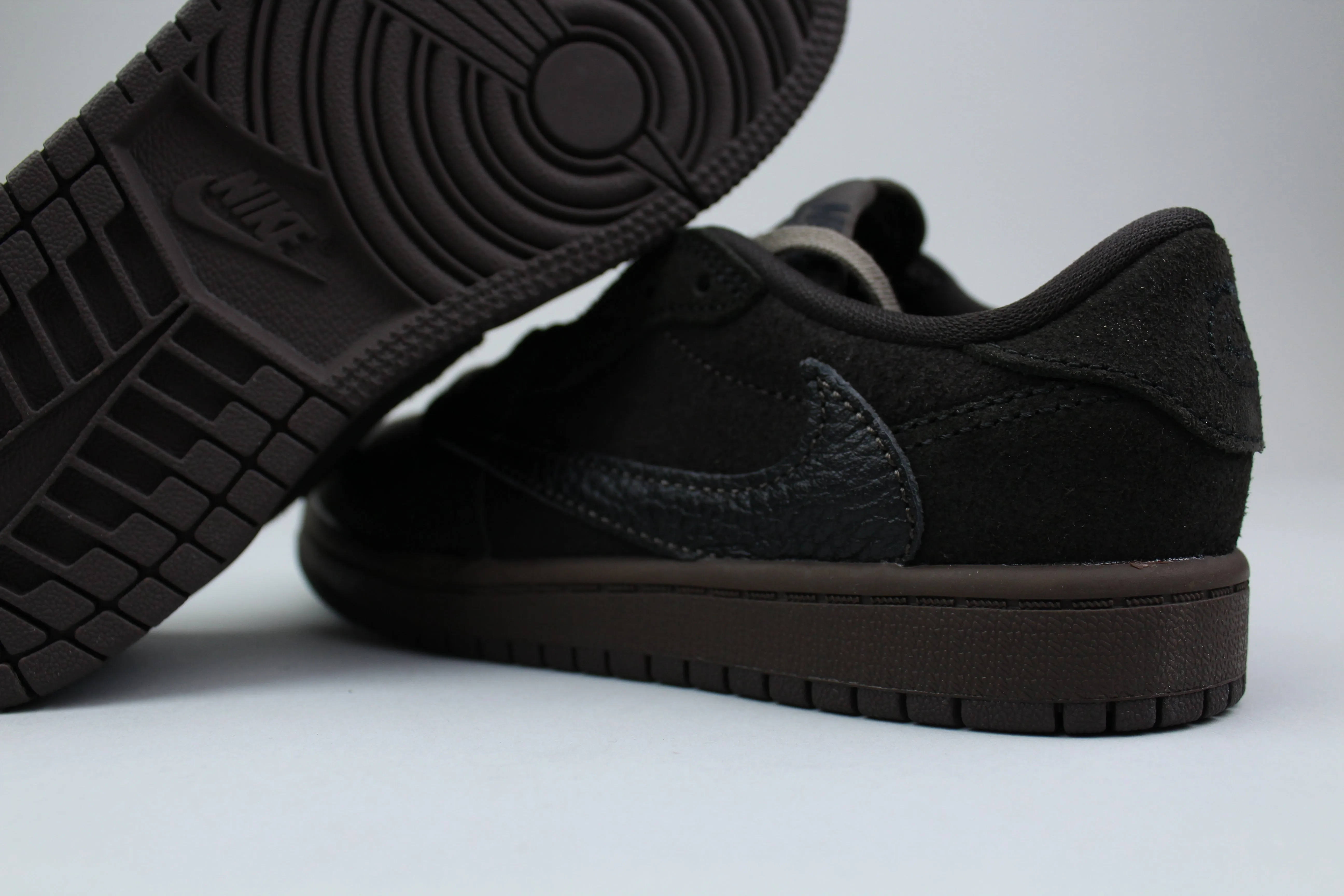 Travis Scott x Air Jordan 1 Low OG 'Velvet Brown' (PS)