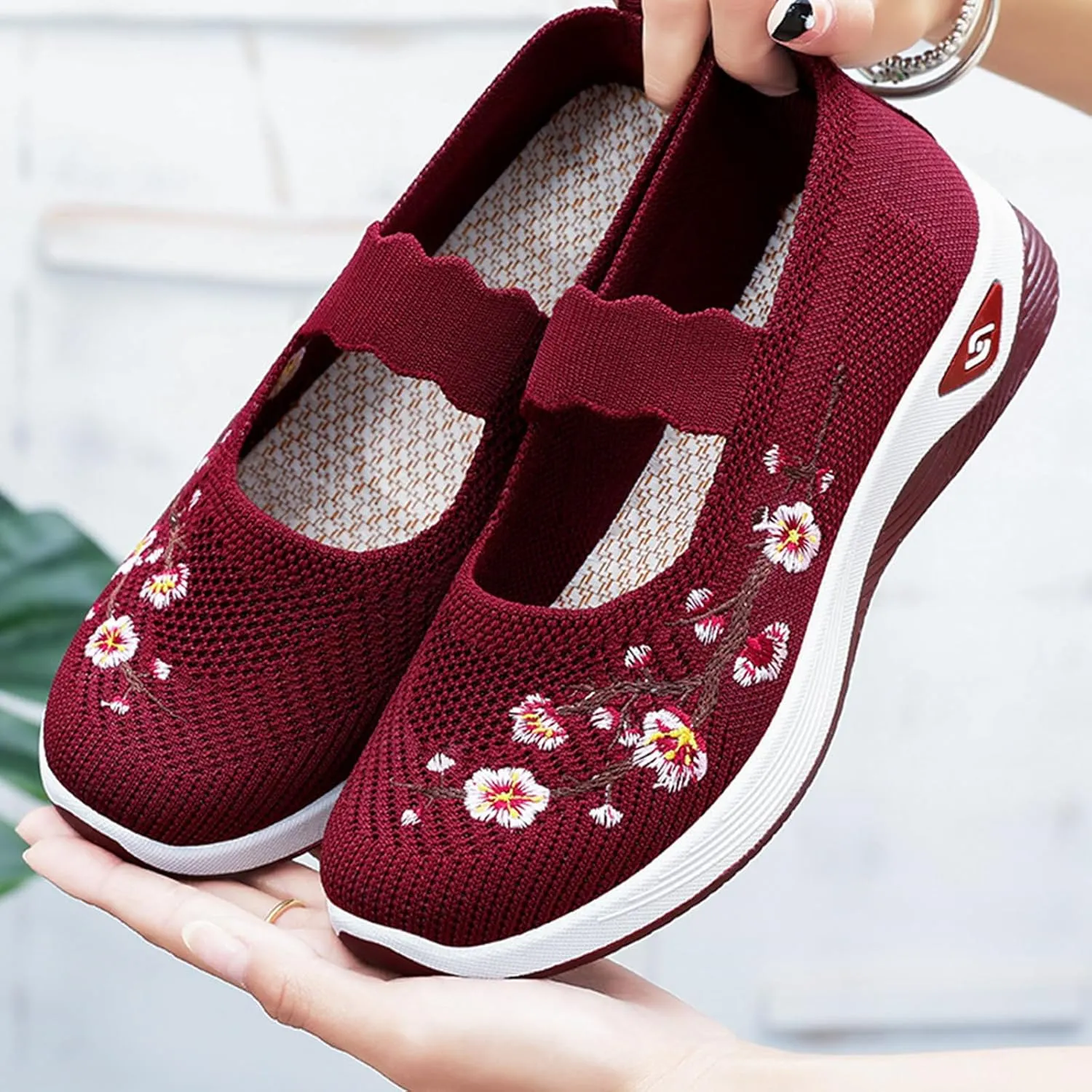Walking Shoes Women Lightweight Breathable Knit Mesh Flat Loafers Comfy Mary Jane Non Slip Memory Foam Mom Walking Nurse Shoes Casual Soft Cushion Sneakers