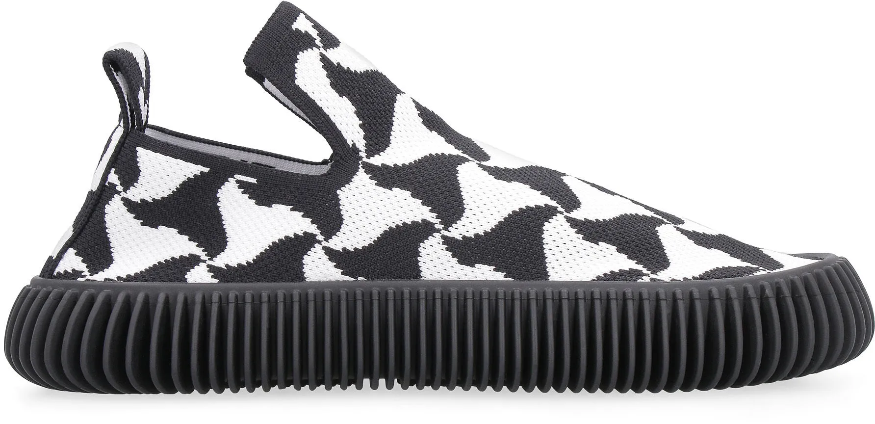 WAVY TRIANGLE SLIP-ON SNEAKERS