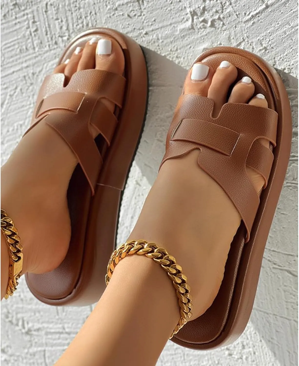 Women Stylish Casual Summer Slipper Vacation Solid PU Slip on Sandals Comfy Anti-Slip Soft Slide Trendy Lounge Sandal
